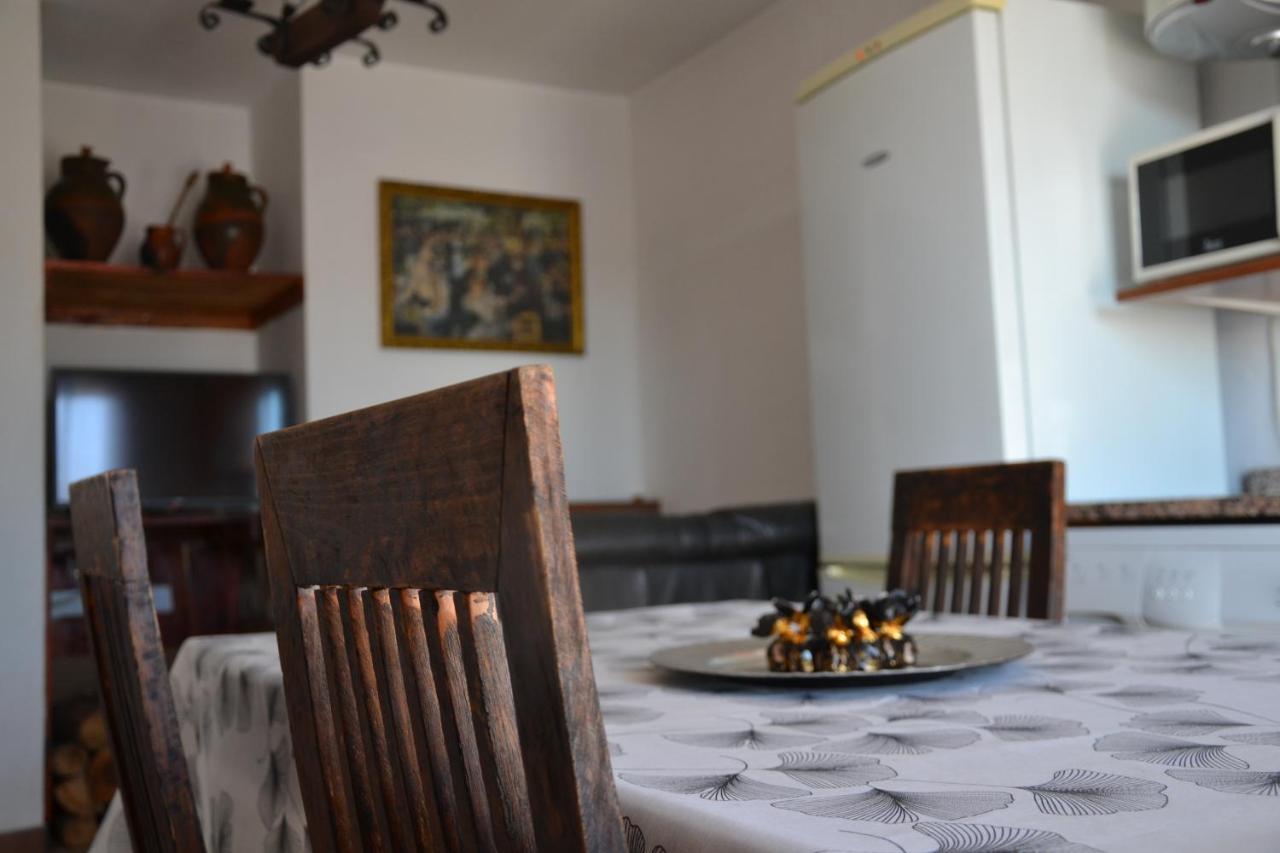 La Sierra Apartment *